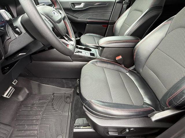 Certified 2023 Ford Escape ST-Line w/ Tech Pack #1 image 13