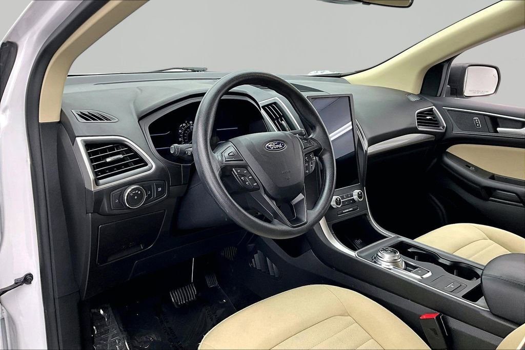 Certified 2022 Ford Edge SE w/ Cargo Accessory Package AWD/4WD image 14