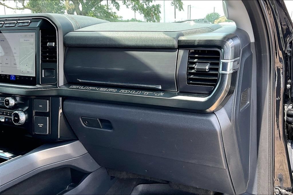 Certified 2024 Ford F250 Lariat w/ Lariat Ultimate Package AWD/4WD image 23
