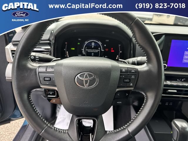 Used 2025 Toyota Camry SE FWD image 24