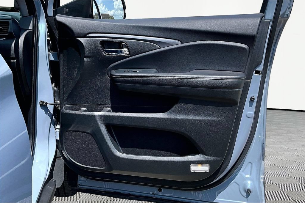 Used 2023 Honda Ridgeline RTL-E image 25