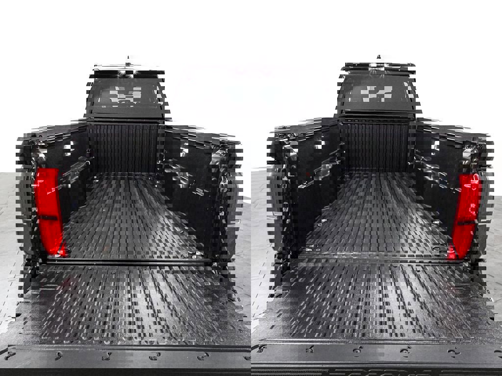 Used 2025 Toyota Tacoma TRD Sport image 25