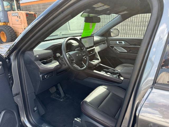 Certified 2025 Ford Explorer Platinum w/ Ultimate Package AWD/4WD image 24