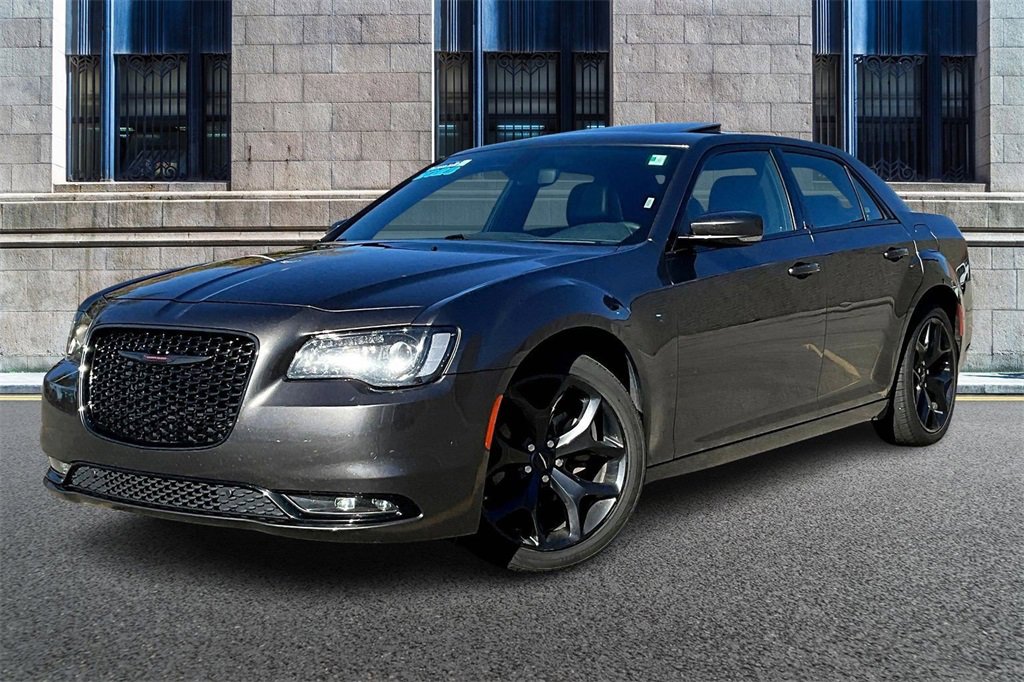 Used 2023 Chrysler 300 S image 2