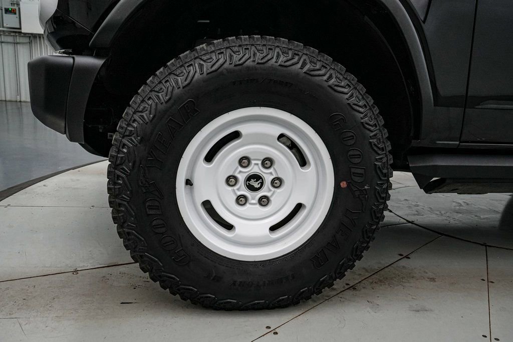 Certified 2024 Ford Bronco Heritage Edition image 11