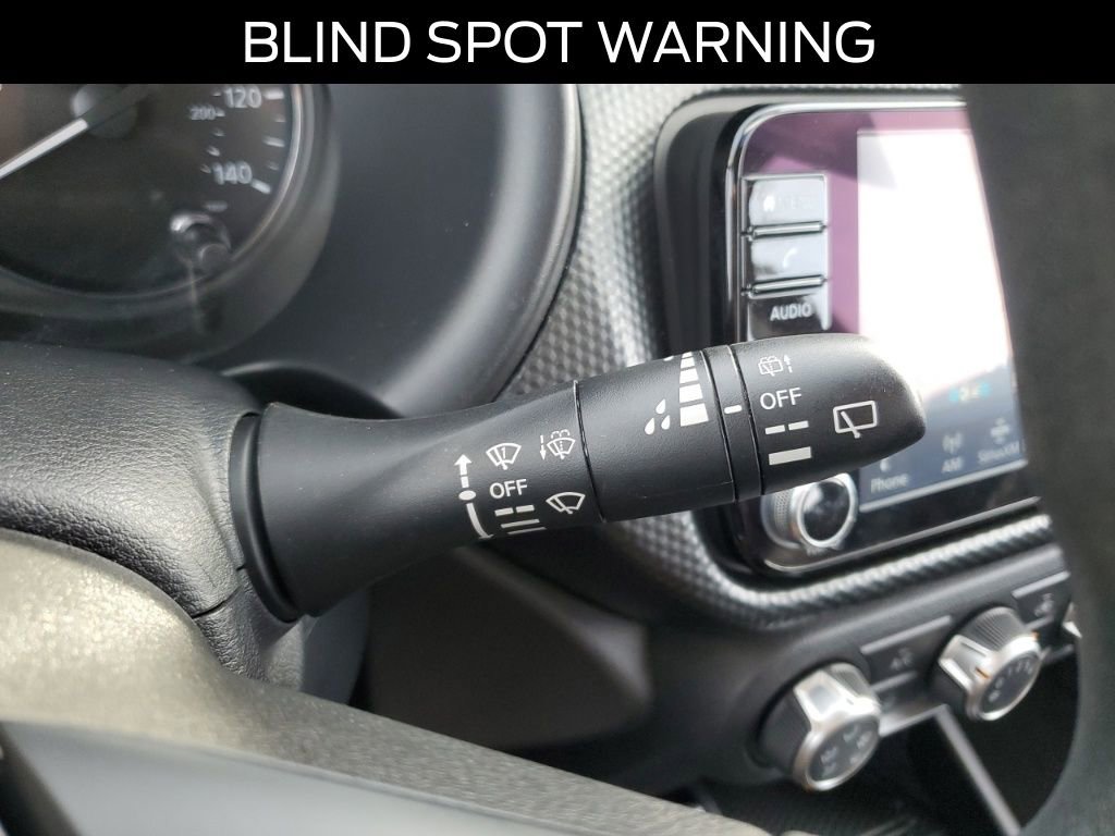 Used 2023 Nissan Kicks SV image 18