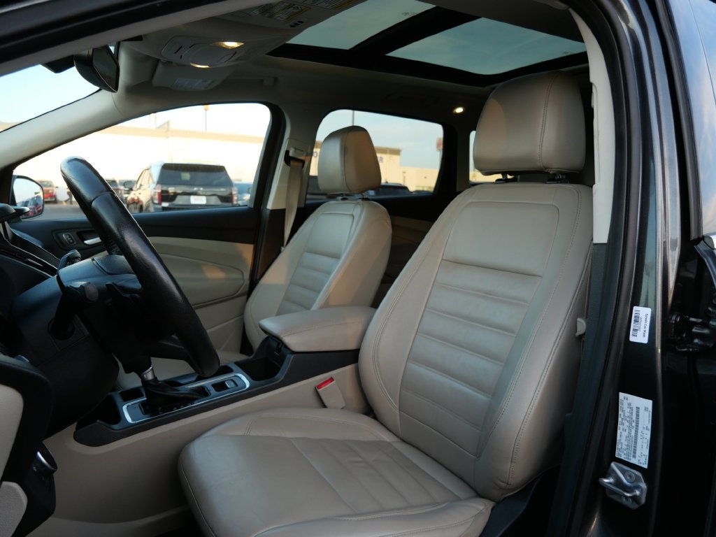 Certified 2017 Ford Escape Titanium AWD/4WD image 9