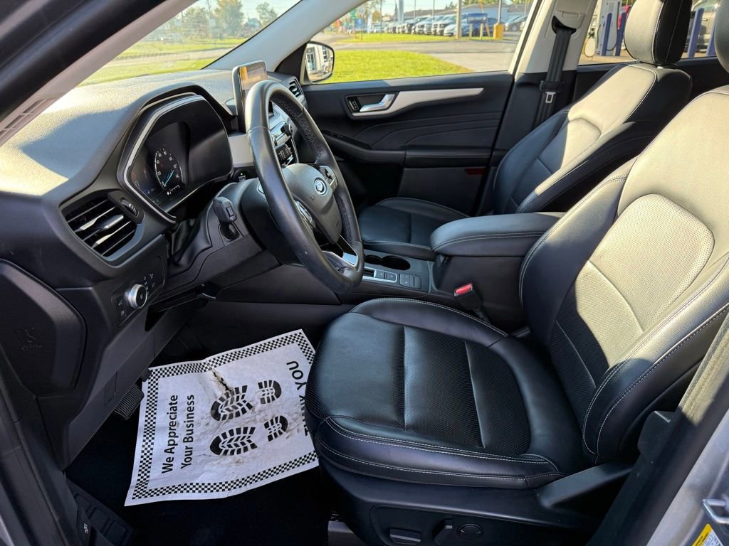 Certified 2021 Ford Escape SEL image 19