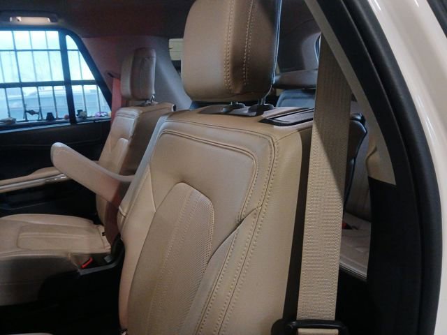 Certified 2023 Ford Expedition Limited image 43