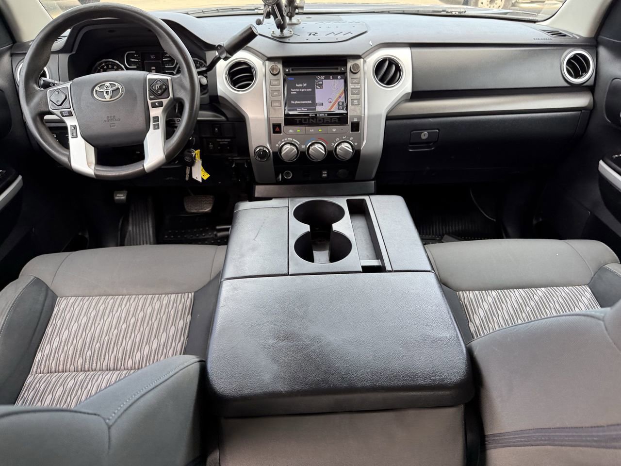 Used 2019 Toyota Tundra SR5 w/ TRD Off Road Package image 10