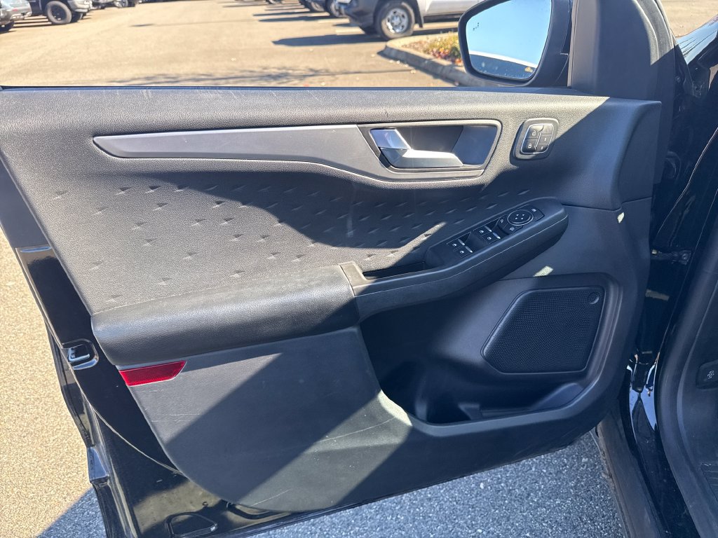 Certified 2020 Ford Escape SEL AWD/4WD image 17