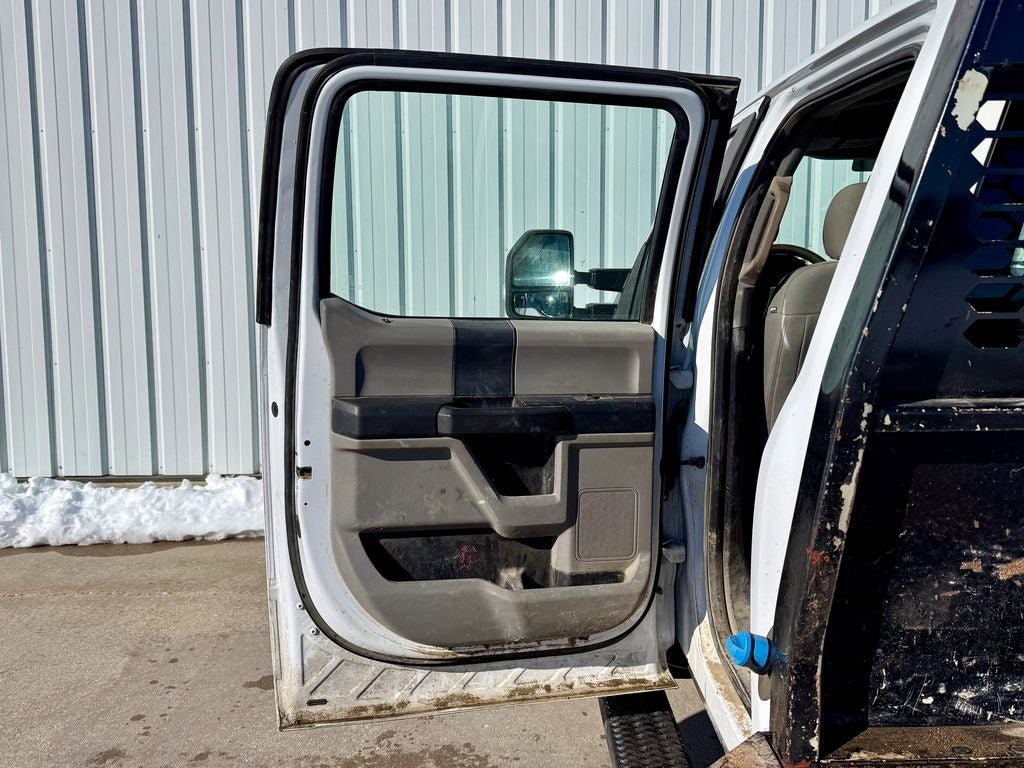 Certified 2019 Ford F550 4x4 Crew Cab Super Duty image 15