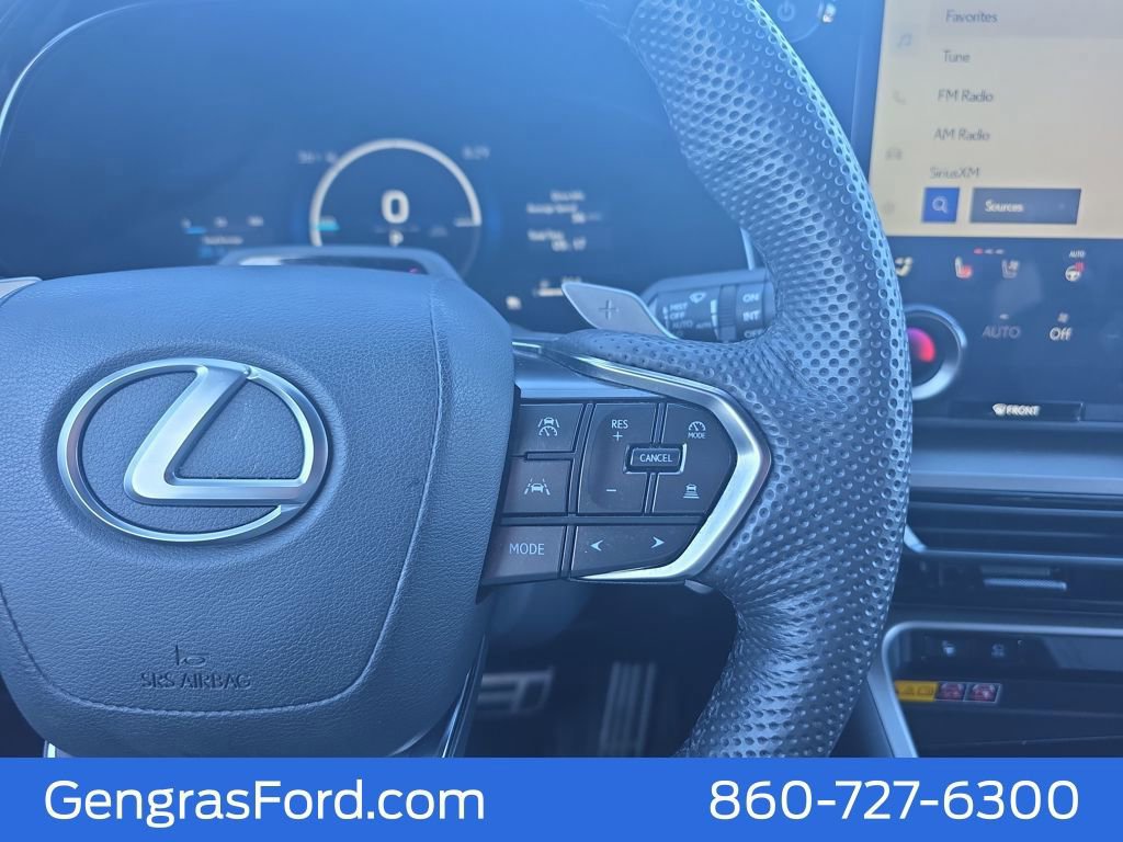 Used 2024 Lexus TX 500h AWD w/ Technology Package image 29