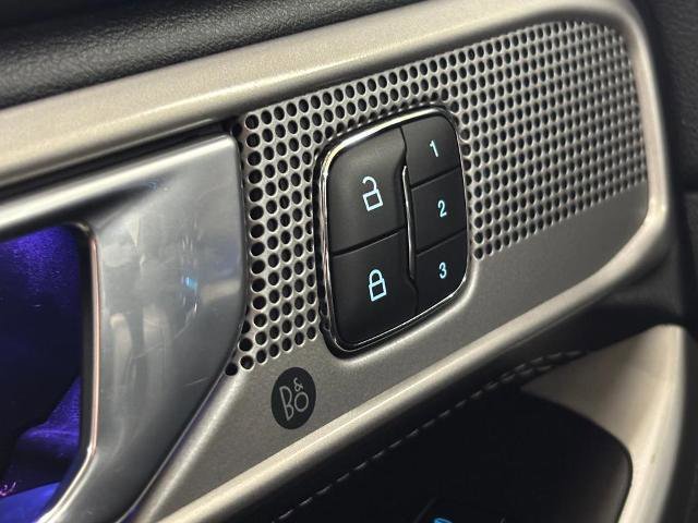 Certified 2022 Ford Explorer Limited w/ Equipment Group 301A image 20