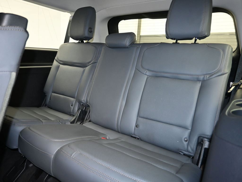 Certified 2025 Ford Expedition Max Active RWD image 23