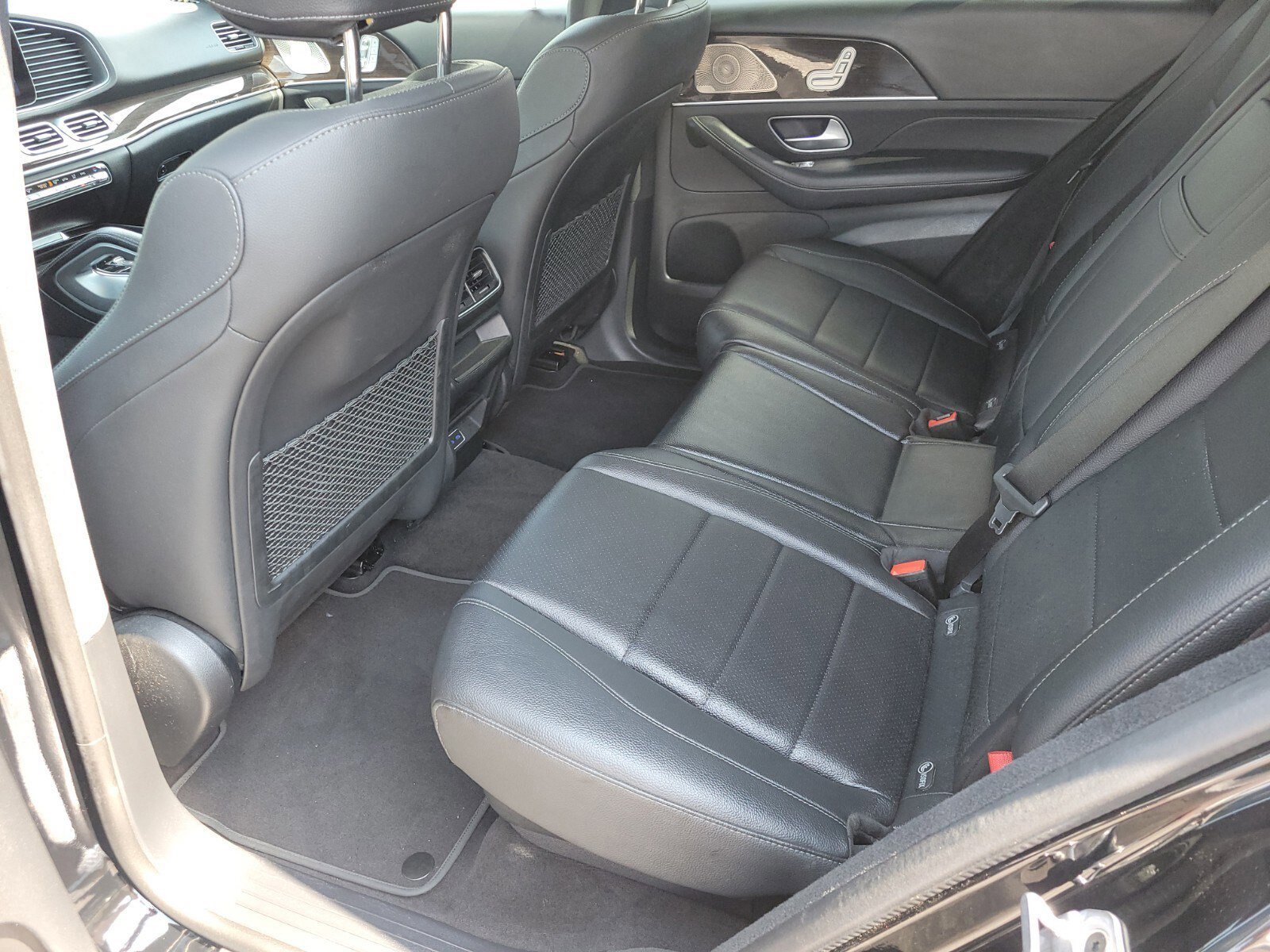 Used 2024 Mercedes-Benz GLE 350 4MATIC w/ 3rd Row Seat Package image 17