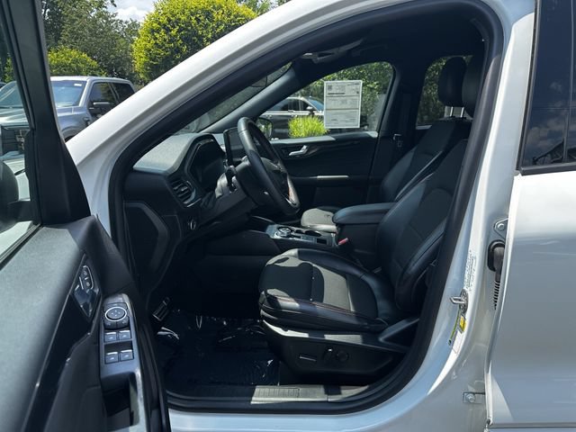 Certified 2023 Ford Escape ST-Line w/ Tech Pack #1 AWD/4WD image 19