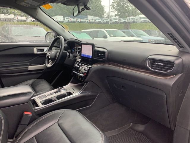 Certified 2022 Ford Explorer Limited w/ Equipment Group 301A RWD image 18