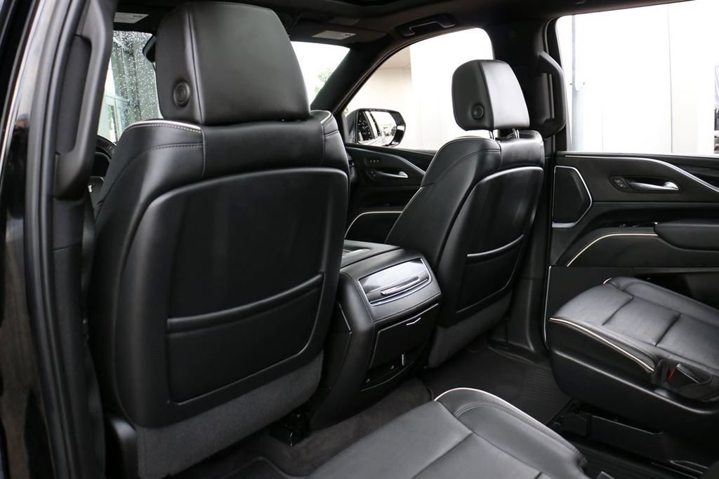 Used 2023 Cadillac Escalade Sport w/ LPO, ONYX Package AWD/4WD image 28