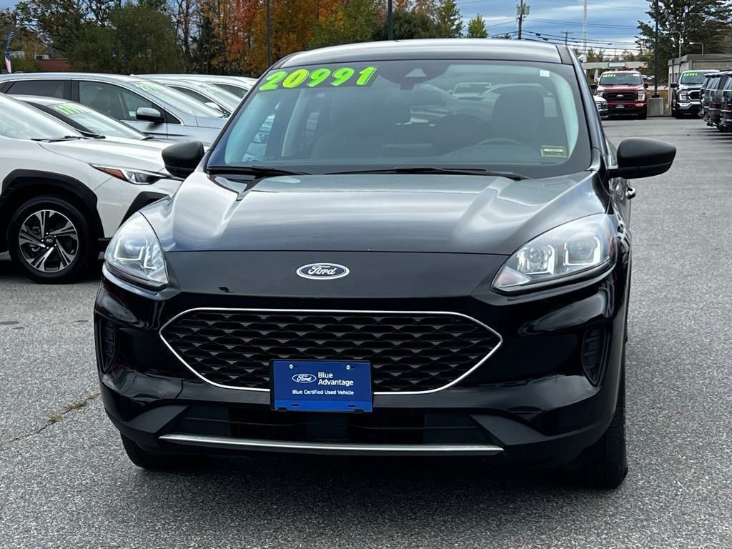 Certified 2022 Ford Escape SE w/ Convenience Package image 2