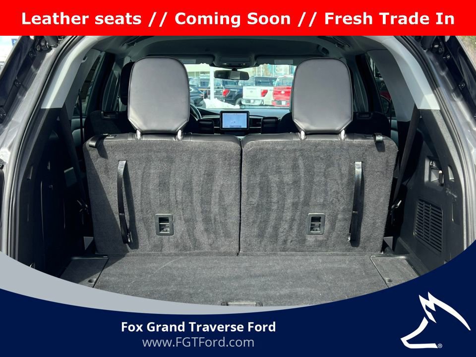 Certified 2022 Ford Explorer XLT w/ Equipment Group 202A image 40