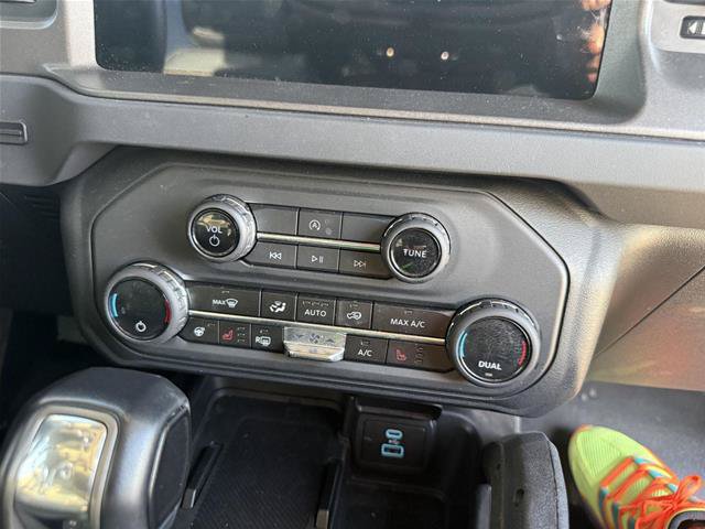 Certified 2025 Ford Bronco Badlands AWD/4WD image 14