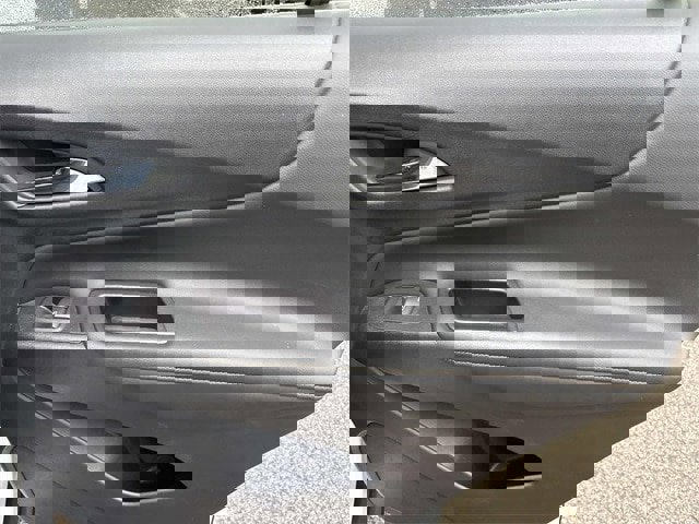 Used 2020 Chevrolet Equinox Premier image 20