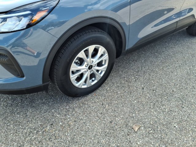 Certified 2024 Ford Escape Active AWD/4WD image 4
