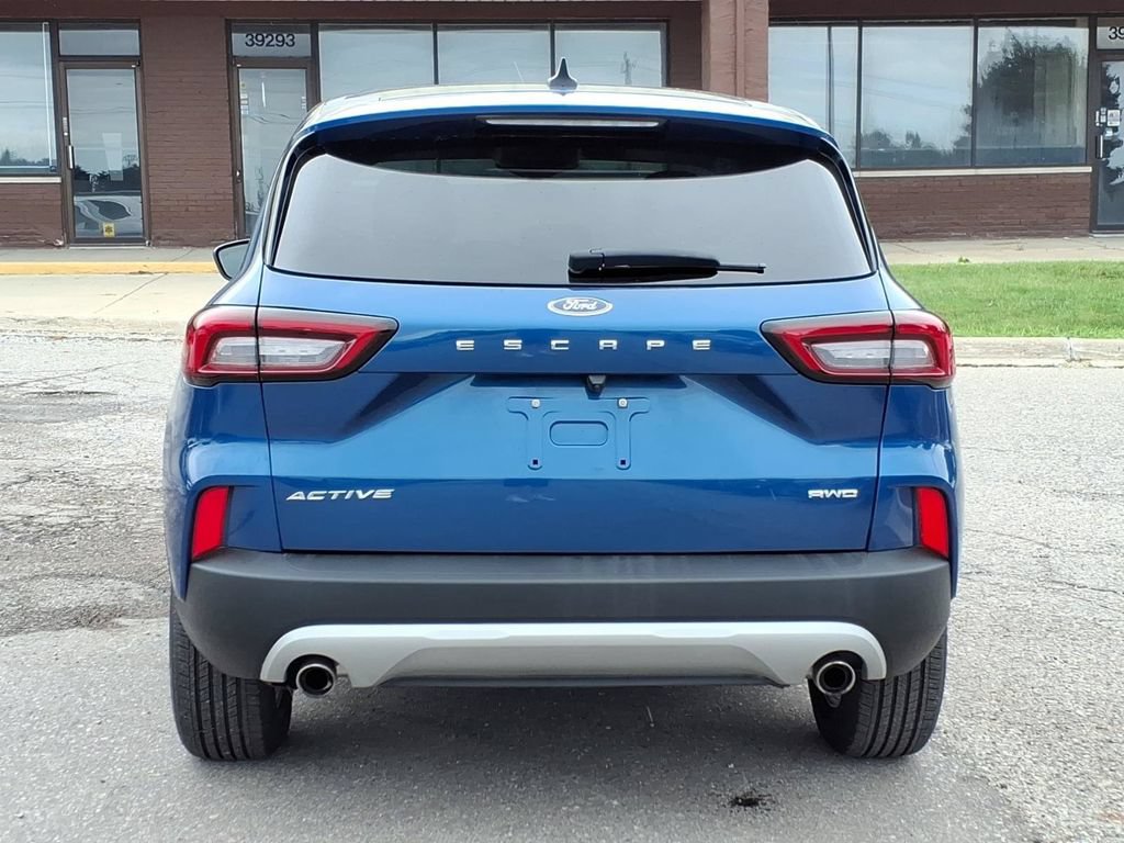 Certified 2023 Ford Escape Active AWD/4WD image 4
