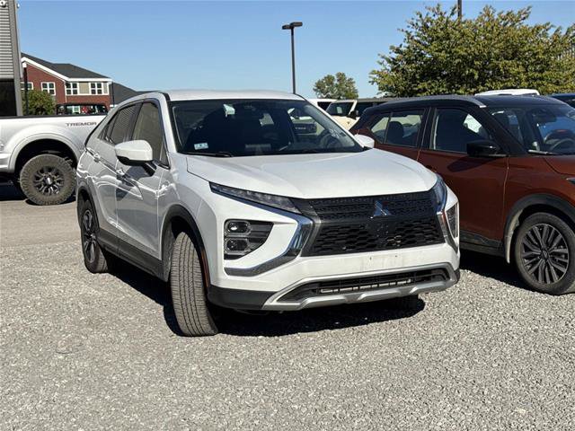 Used 2025 Mitsubishi Eclipse Cross AWD image 3