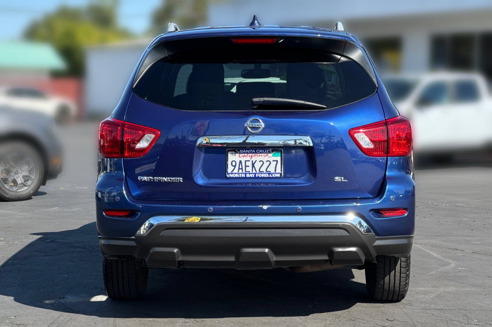 Used 2020 Nissan Pathfinder SL FWD image 31