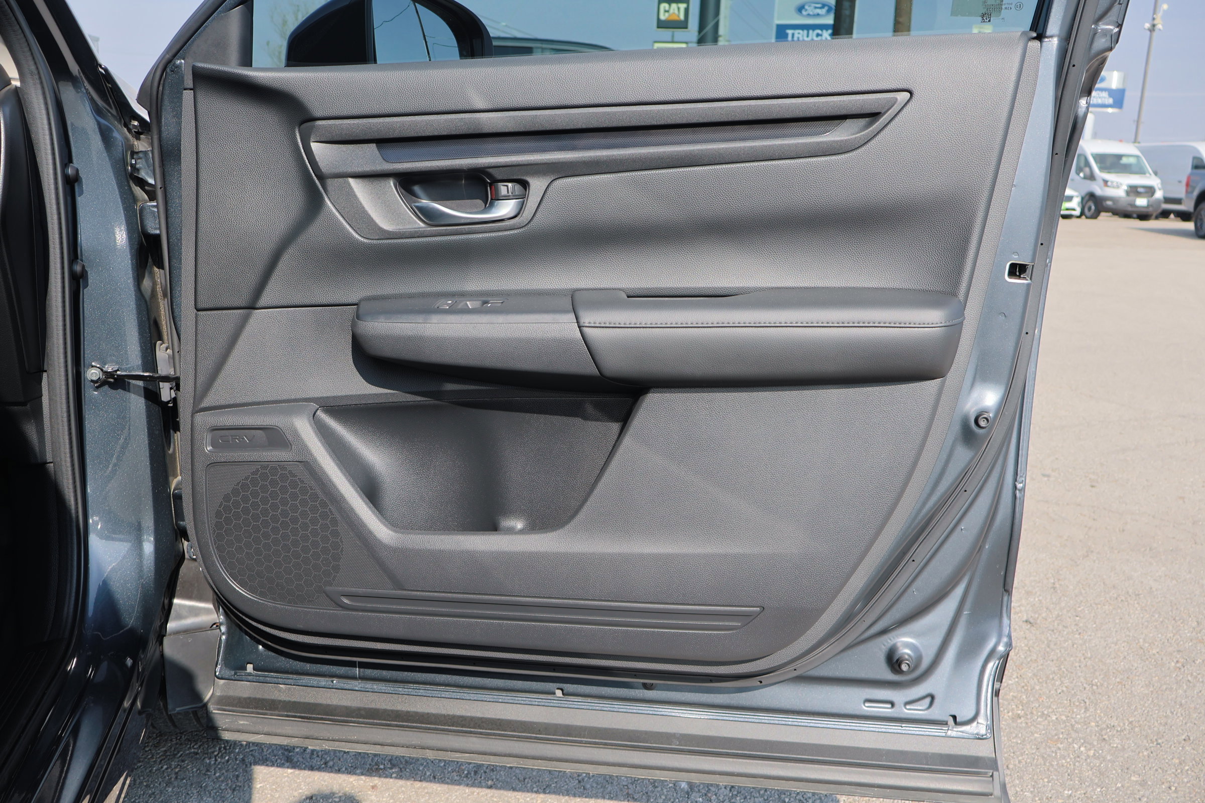 Used 2025 Honda CR-V LX image 33