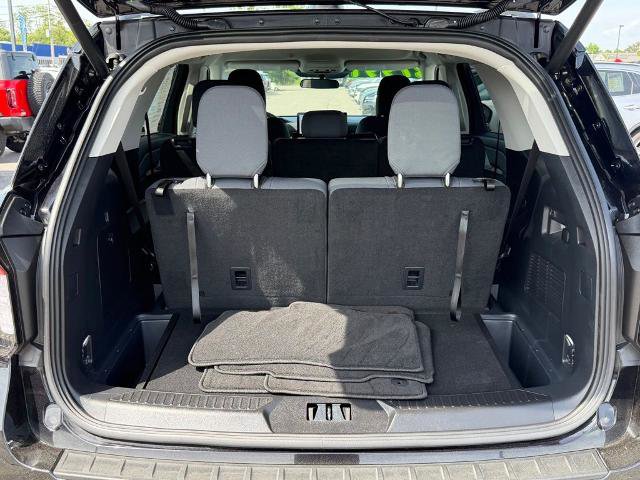Certified 2025 Ford Explorer Active AWD/4WD image 19