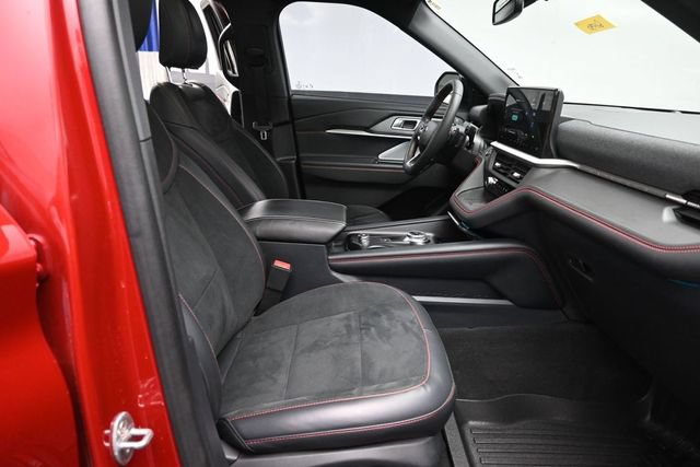 Certified 2025 Ford Explorer ST AWD/4WD image 27