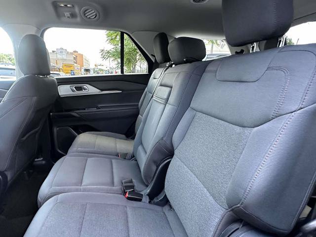 Certified 2025 Ford Explorer Active AWD/4WD image 13