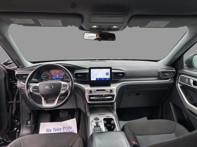 Certified 2022 Ford Explorer XLT AWD/4WD image 3