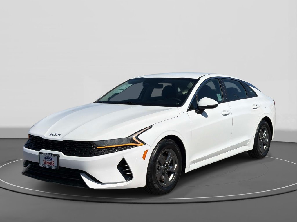 Used 2022 Kia K5 LXS FWD image 1