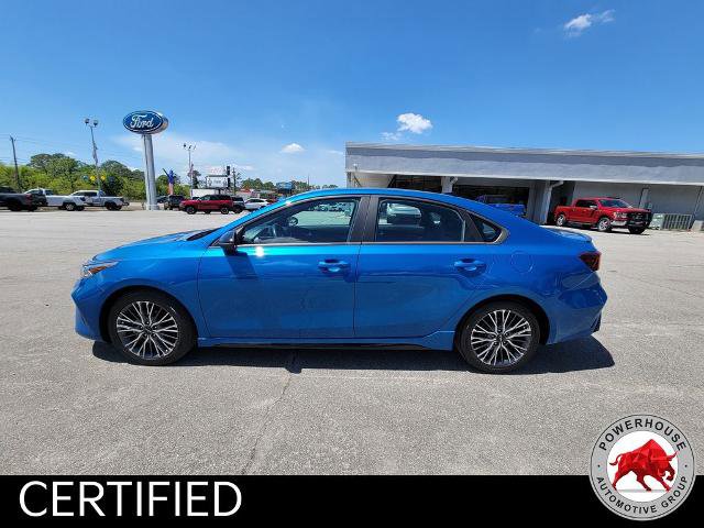 Used 2023 Kia Forte GT-Line w/ GT-Line Premium Package FWD image 3