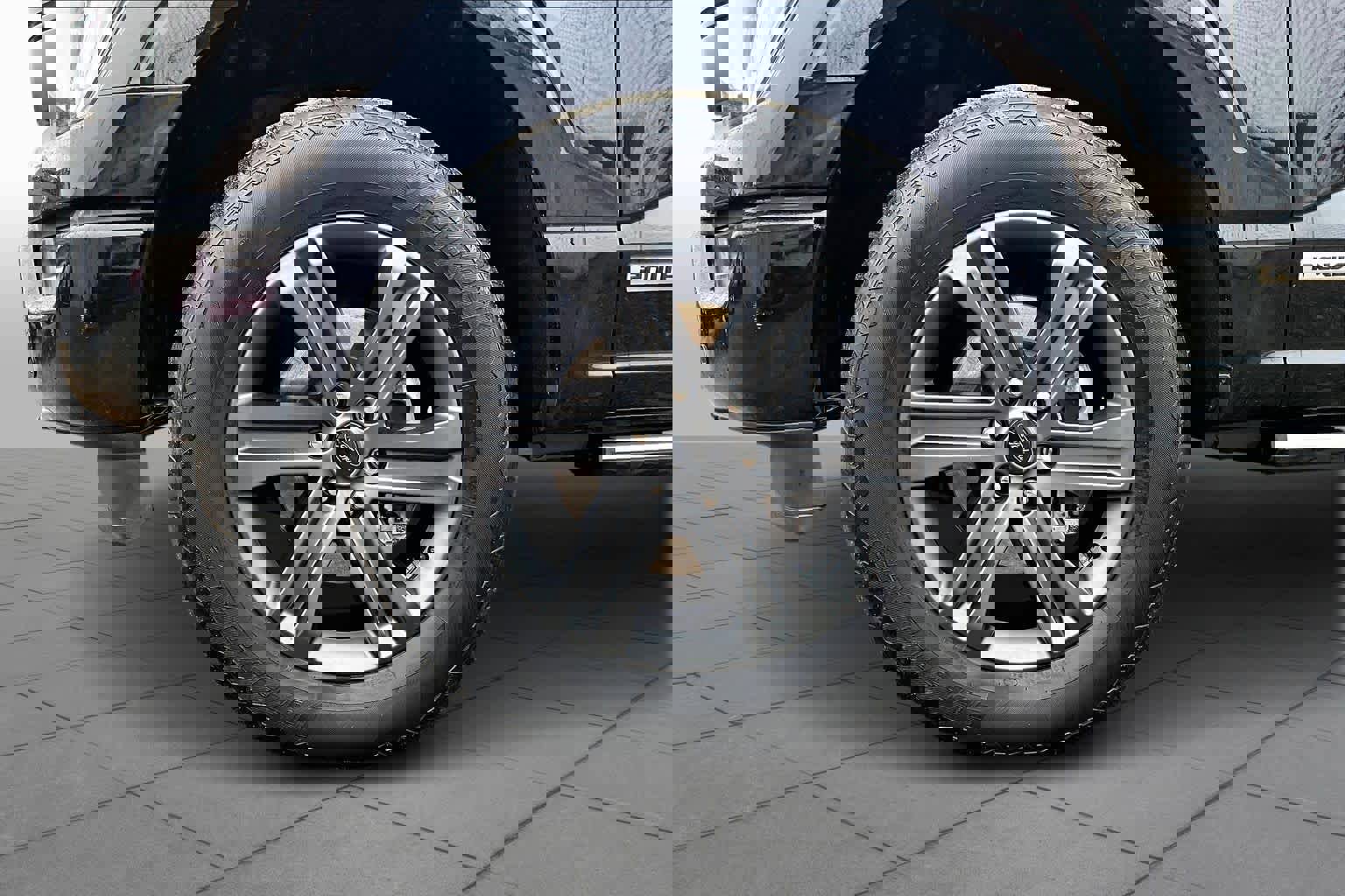 Certified 2023 Ford F150 Lariat w/ Equipment Group 502A High image 10