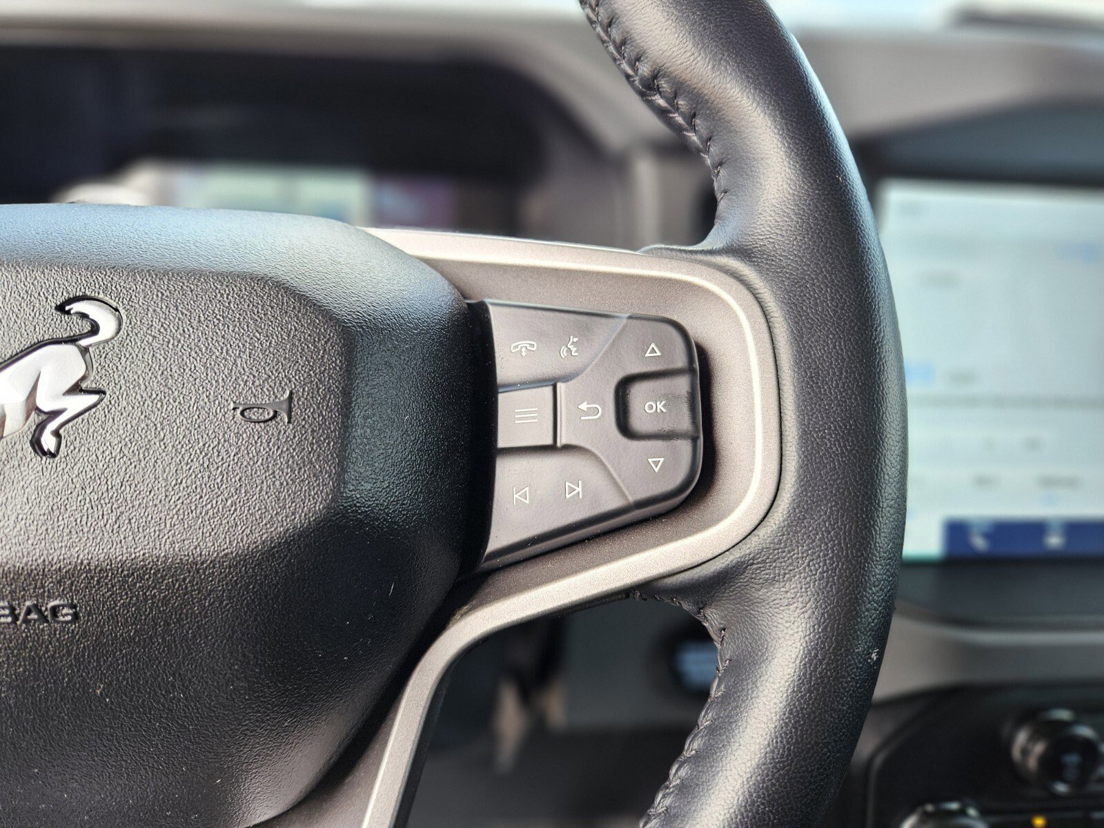 Certified 2024 Ford Bronco Black Diamond image 28