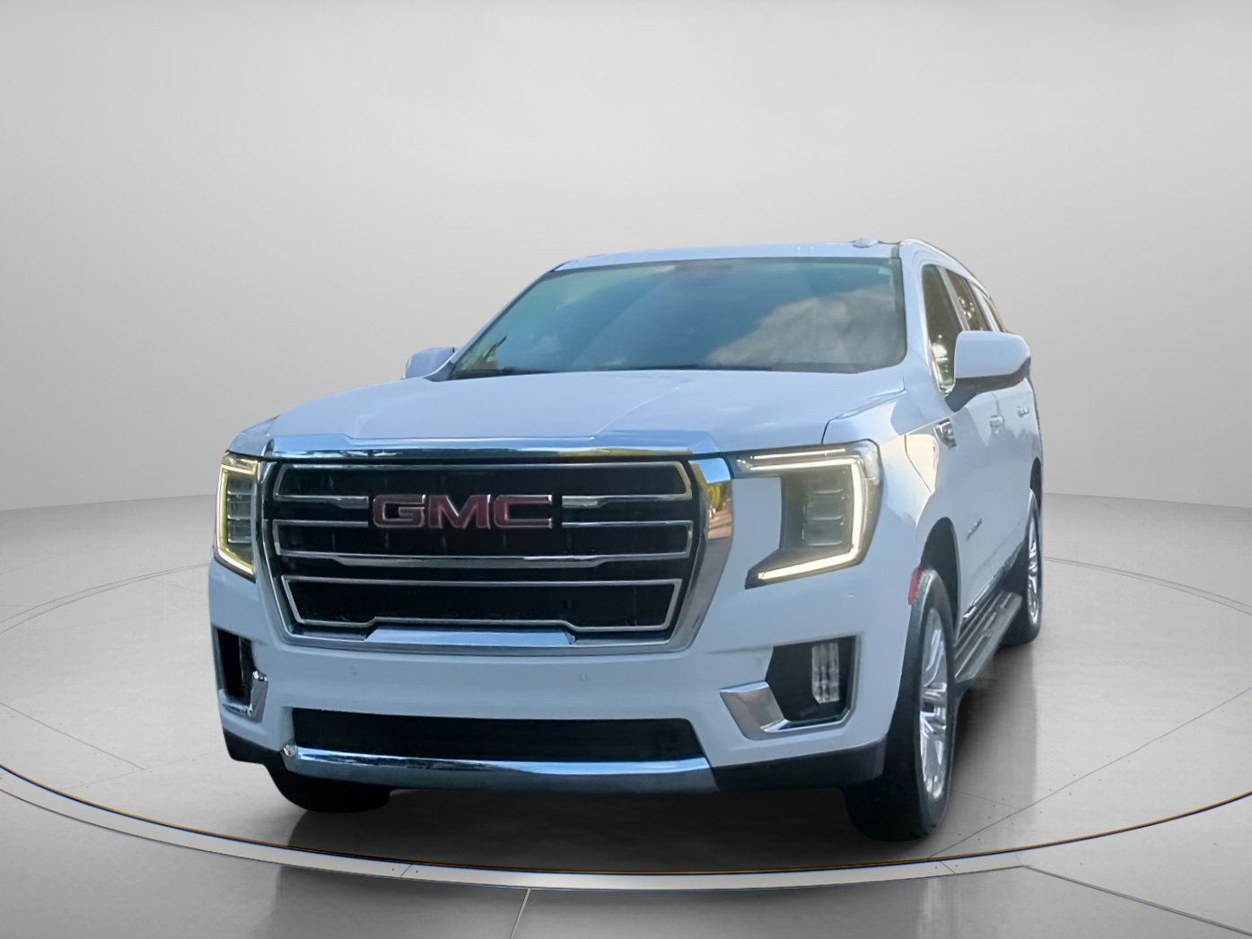 Used 2024 GMC Yukon SLT RWD image 10