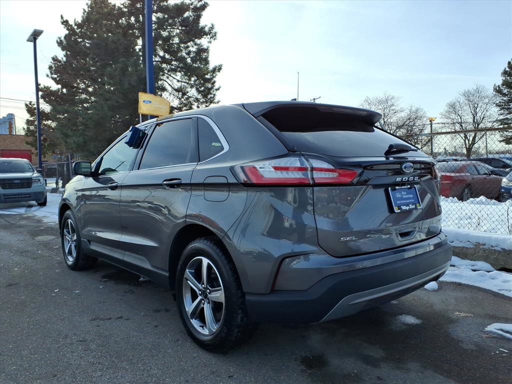 Certified 2024 Ford Edge SEL w/ Convenience Package image 9