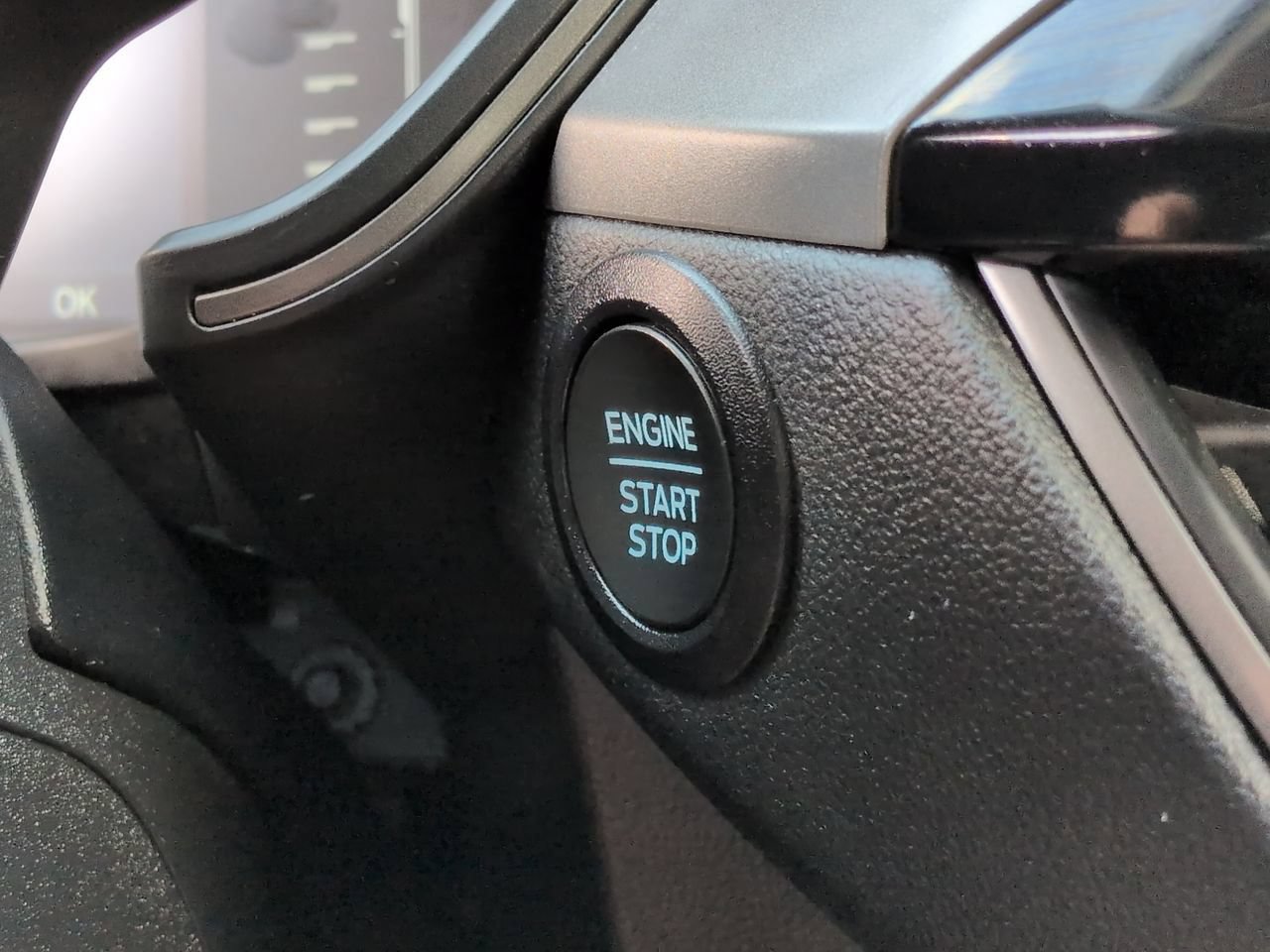 Certified 2024 Ford Escape Active AWD/4WD image 27