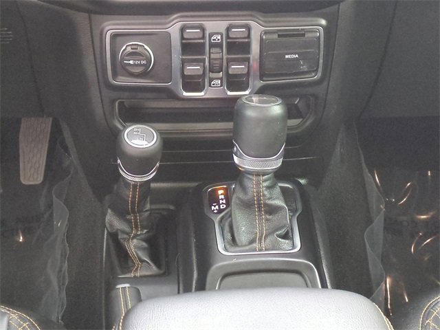 Used 2023 Jeep Gladiator Overland image 19