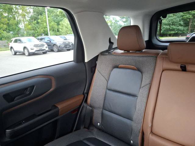 Certified 2023 Ford Bronco Sport Outer Banks AWD/4WD image 12