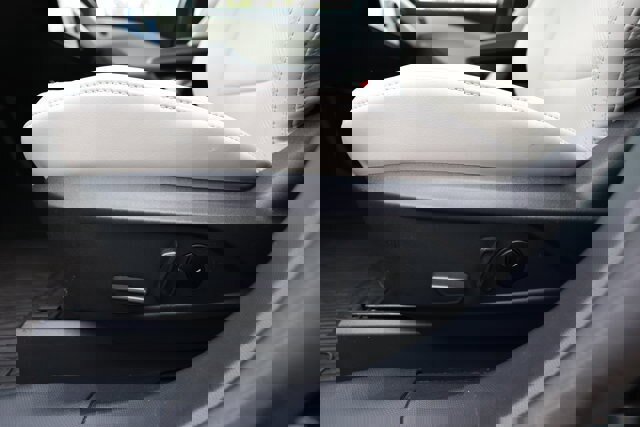 Certified 2025 Ford Mustang Mach-E Premium image 12