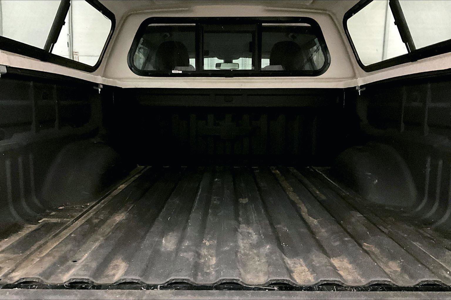 Used 2018 Chevrolet Colorado Z71 w/ Z71 Midnight Edition image 32