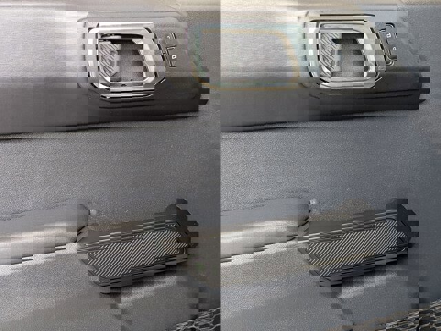 Certified 2025 Ford Bronco Outer Banks image 12