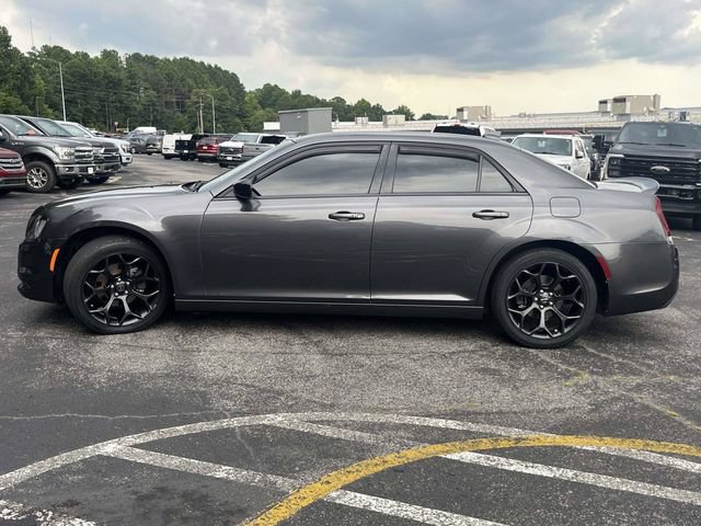 Used 2019 Chrysler 300 Touring w/ Sport Appearance Package RWD image 7