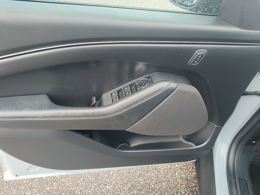 Certified 2024 Ford Mustang Mach-E Select RWD image 12